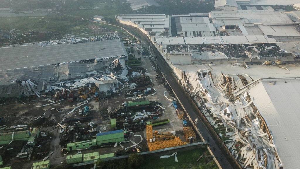 Perbedaan Angin Puting Beliung dengan Tornado Versi BMKG & Ahli Perbedaan Angin Puting Beliung dengan Tornado Versi BMKG & Ahli
