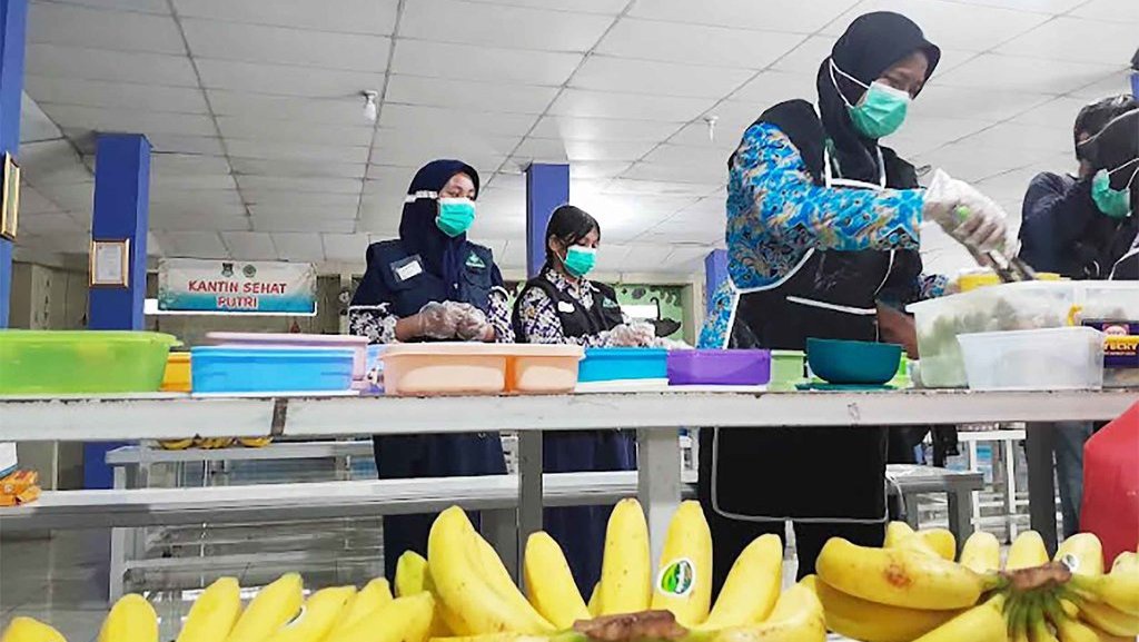 Makan Siang Gratis Pakai Dana BOS, Kemenko PMK: Masih Dirumuskan Makan Siang Gratis Pakai Dana BOS, Kemenko PMK: Masih Dirumuskan