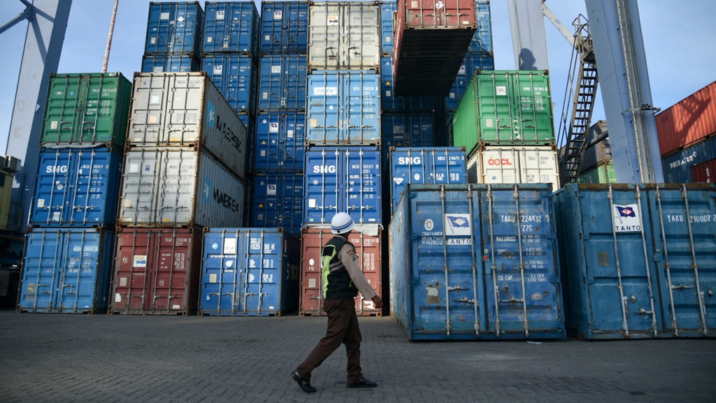 BPS Sebut Impor Indonesia Turun 10,60 Persen pada April 2024 BPS Sebut Impor Indonesia Turun 10,60 Persen pada April 2024