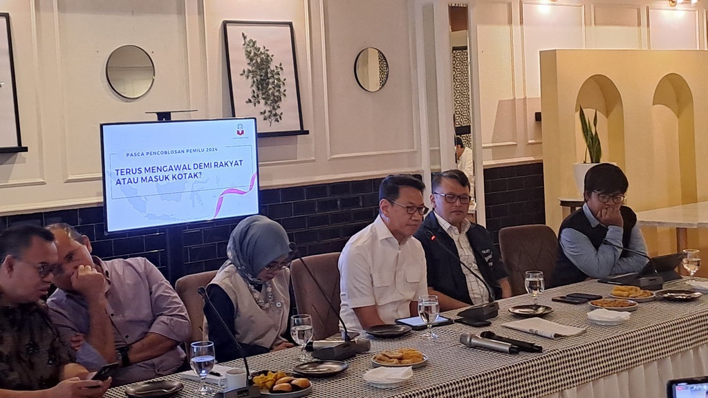 Timnas AMIN Segera Gugat Kecurangan Pemilu 2024 ke MK Timnas AMIN Segera Gugat Kecurangan Pemilu 2024 ke MK