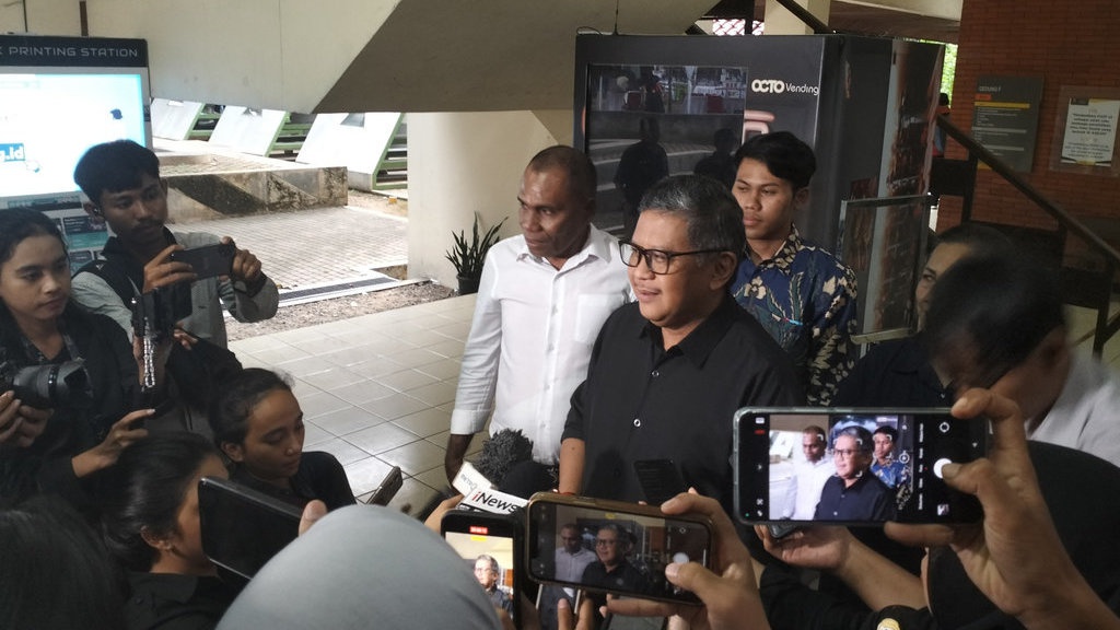 PDIP Nilai Pelaporan Ganjar ke KPK Upaya Menghambat Hak Angket PDIP Nilai Pelaporan Ganjar ke KPK Upaya Menghambat Hak Angket