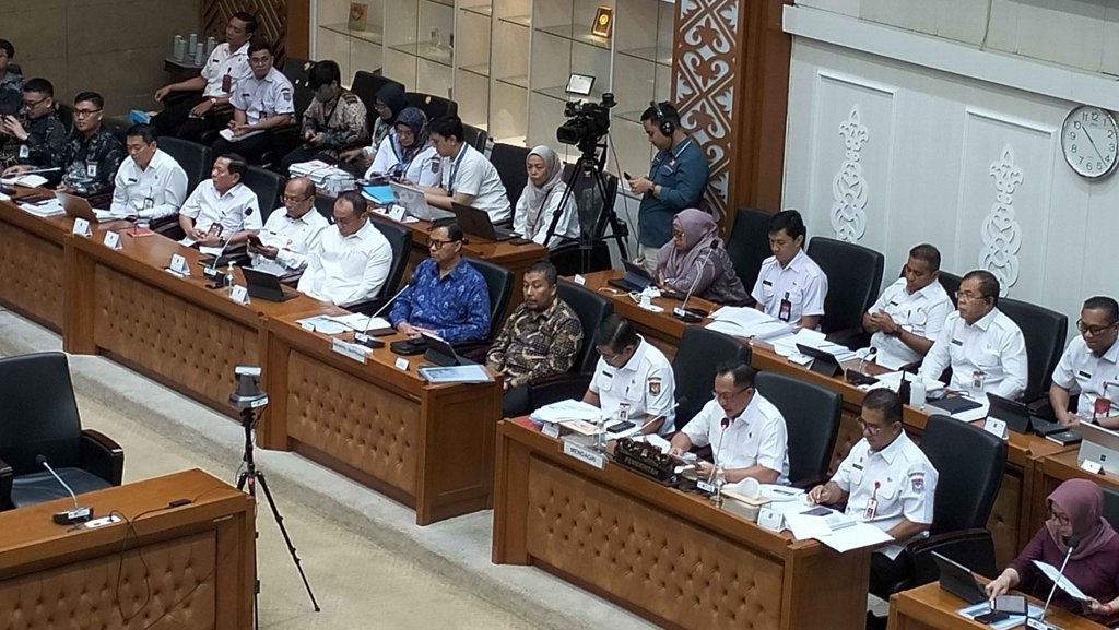 Berapa Gaji dan Tunjangan Anggota DPD RI dan Tugas-Wewenangnya? Berapa Gaji dan Tunjangan Anggota DPD RI dan Tugas-Wewenangnya?