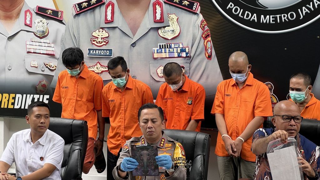 Polda Metro Jaya Bongkar Peredaran Narkoba Jenis LSD Asal German Polda Metro Jaya Bongkar Peredaran Narkoba Jenis LSD Asal German