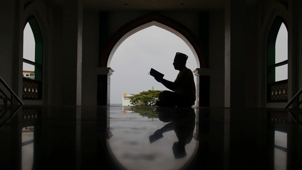 Hukum Puasa Senin Kamis di Bulan Rajab: Bacaan Niat dan Doa Hukum Puasa Senin Kamis di Bulan Rajab: Bacaan Niat dan Doa