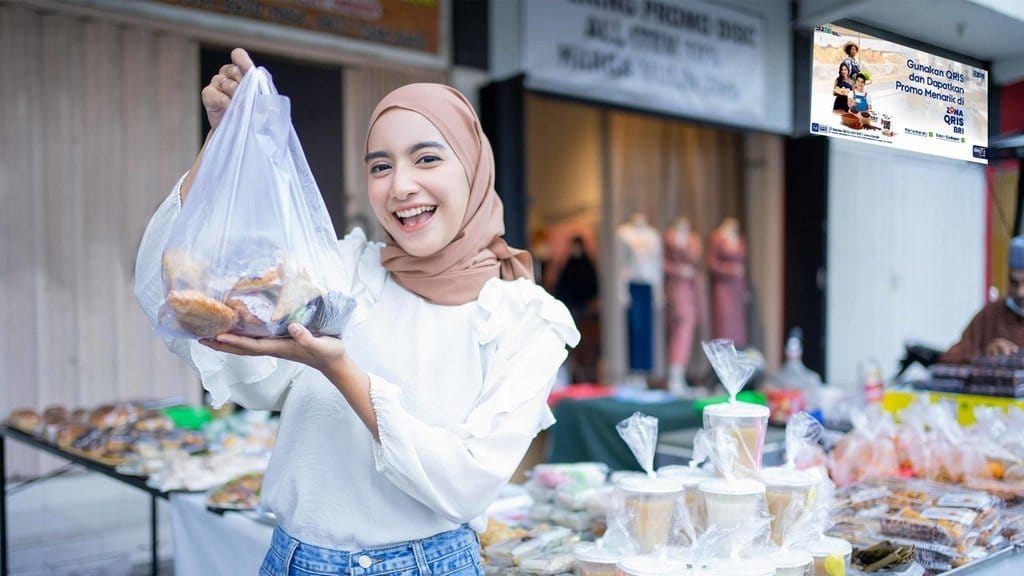 Berburu Takjil di Zona QRIS BRI Jadi Lebih Mudah Pakai BRImo