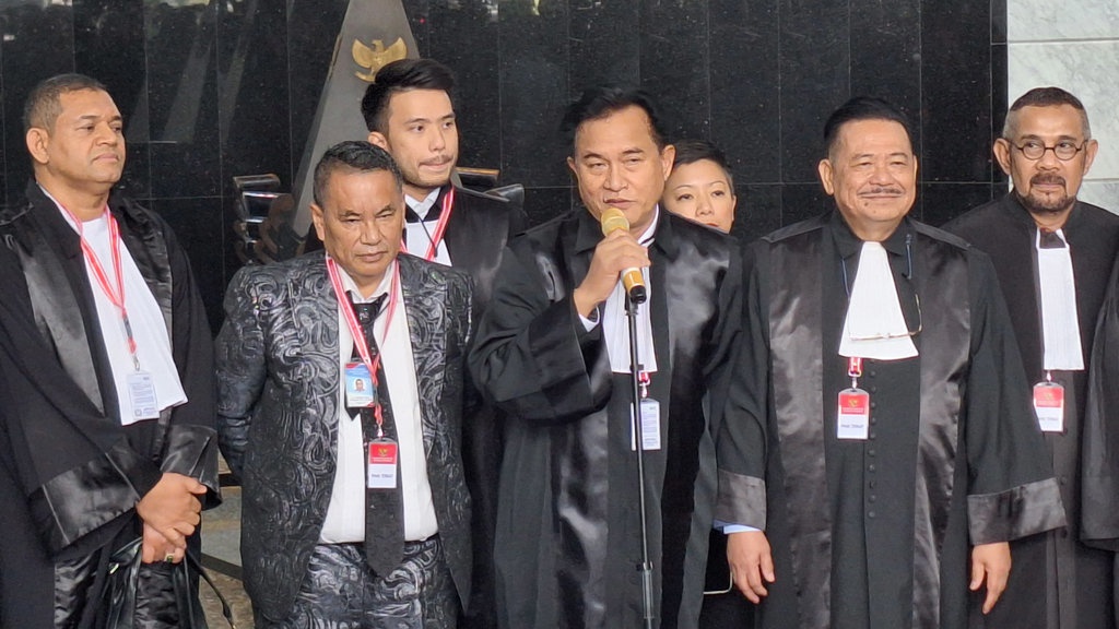 Otto Sebut Gugatan Anies & Ganjar di MK Kemunduran Demokrasi Otto Sebut Gugatan Anies & Ganjar di MK Kemunduran Demokrasi