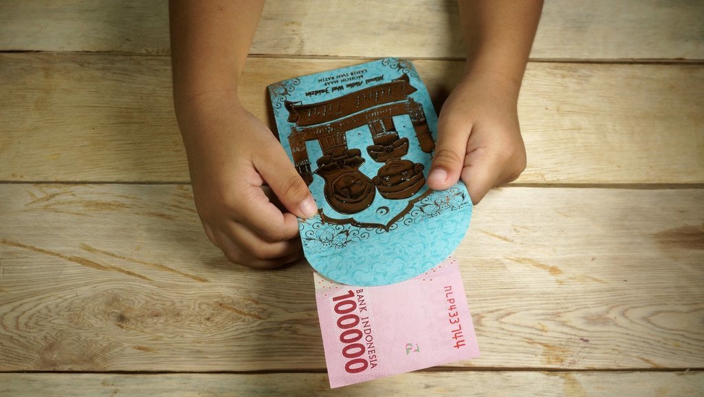 Hukum Meminta THR Lebaran: Jika Memberi Apakah Termasuk Sedekah? Hukum Meminta THR Lebaran: Jika Memberi Apakah Termasuk Sedekah?