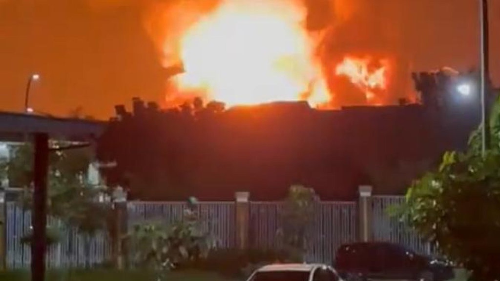 Kesaksian Warga saat Gudang Munisi TNI Meledak: Lari Kocar-kacir Kesaksian Warga saat Gudang Munisi TNI Meledak: Lari Kocar-kacir