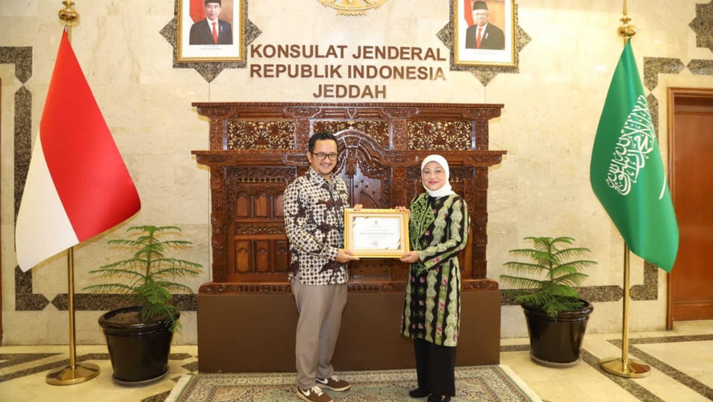 Menaker Bertemu Para Pekerja Migran RI saat Kunker di Jeddah