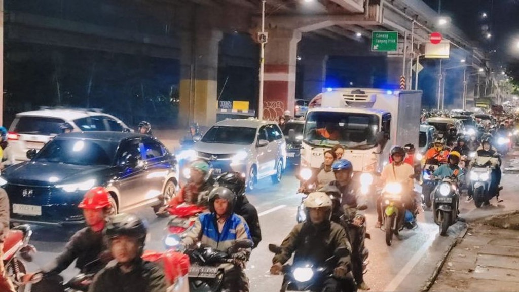 Pemotor Padati Jalur Kalimalang hingga 2 Km, Polri: Masih Lancar Pemotor Padati Jalur Kalimalang hingga 2 Km, Polri: Masih Lancar