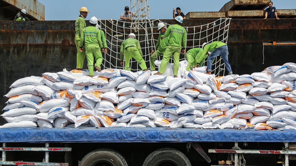 Bulog Catat Impor Beras hingga Oktober 2024 Capai 2,9 Juta Ton