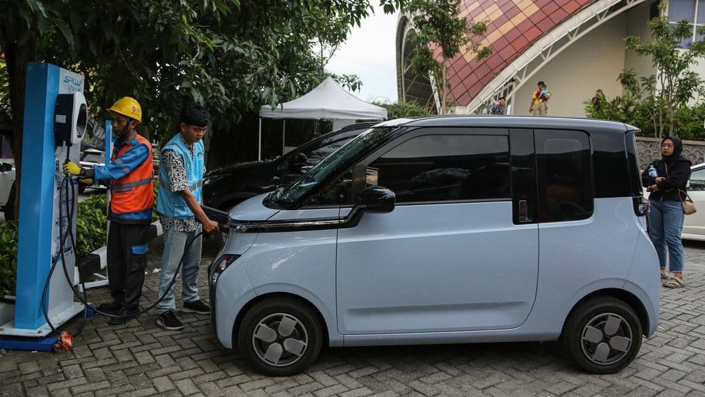 9 Tips Mudik Pakai Mobil Listrik & Cara Cek SPKLU Terdekat