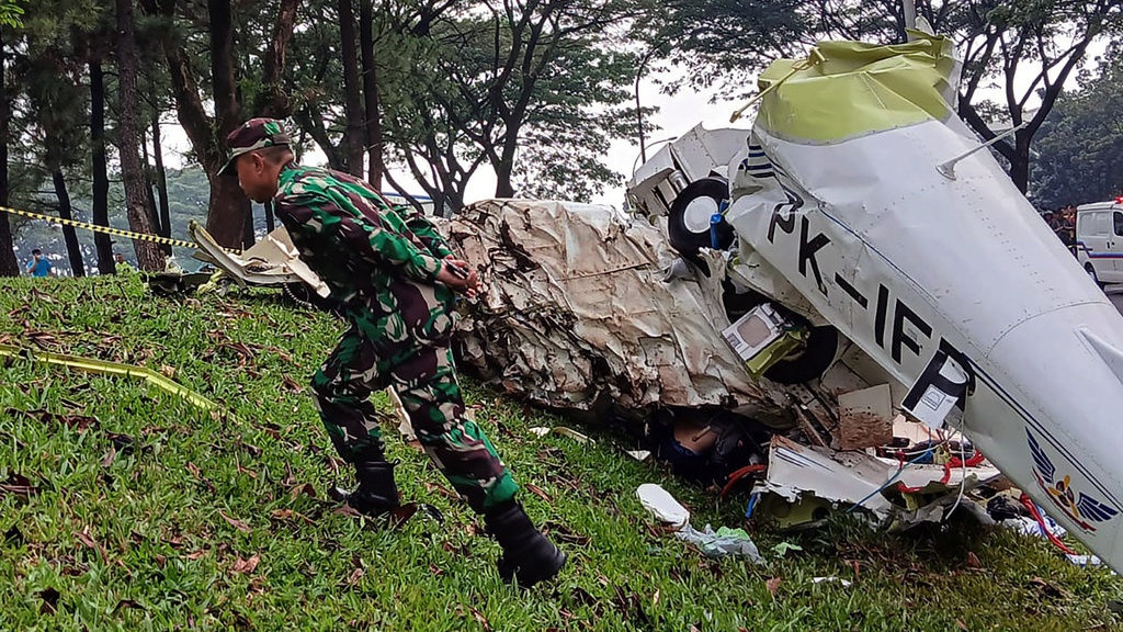 KNKT: Pesawat Latih Tak Wajib Dilengkapi Kotak Hitam KNKT: Pesawat Latih Tak Wajib Dilengkapi Kotak Hitam