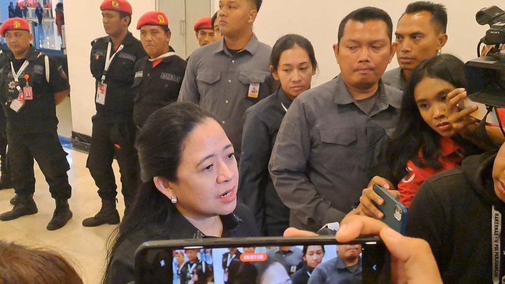 Puan Tanggapi Sinyal Ketum PDIP & Sindiran Revisi UU MK Puan Tanggapi Sinyal Ketum PDIP & Sindiran Revisi UU MK