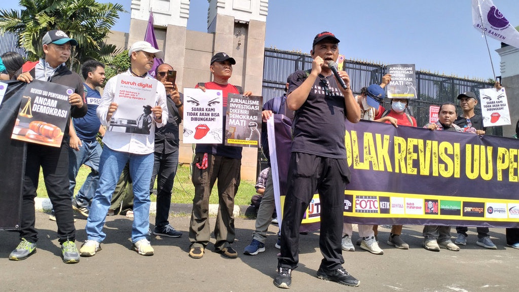 Sekjen AJI: RUU Penyiaran Skenario Besar Pelemahan Demokrasi