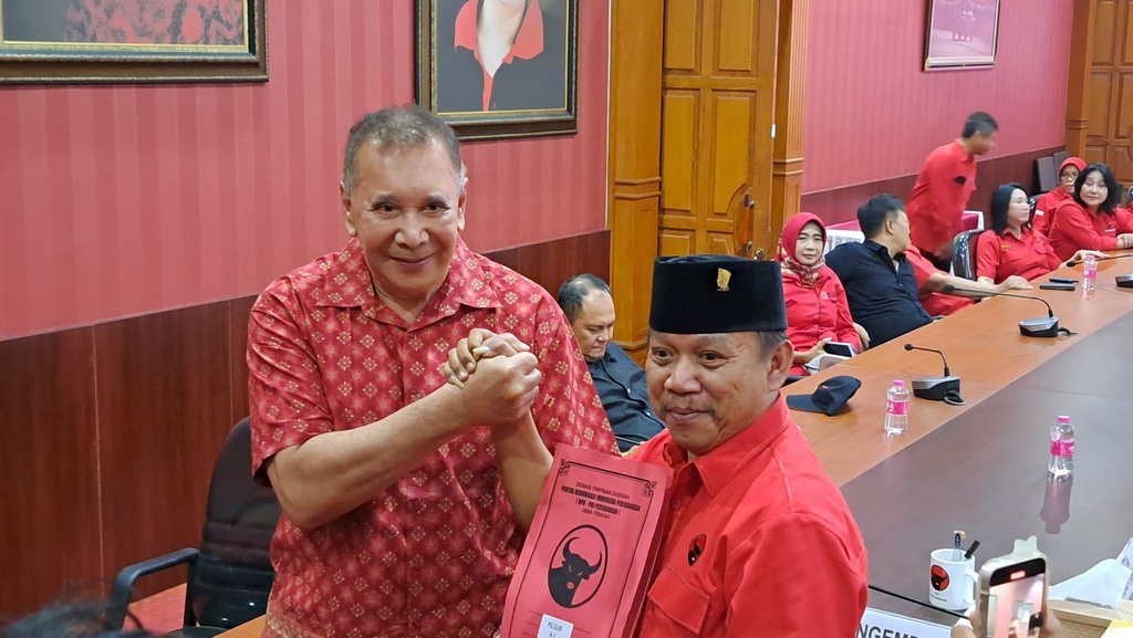 Rukma Resmi Daftar Cagub Jateng dari PDIP Bersaing dengan Hendi Rukma Resmi Daftar Cagub Jateng dari PDIP Bersaing dengan Hendi
