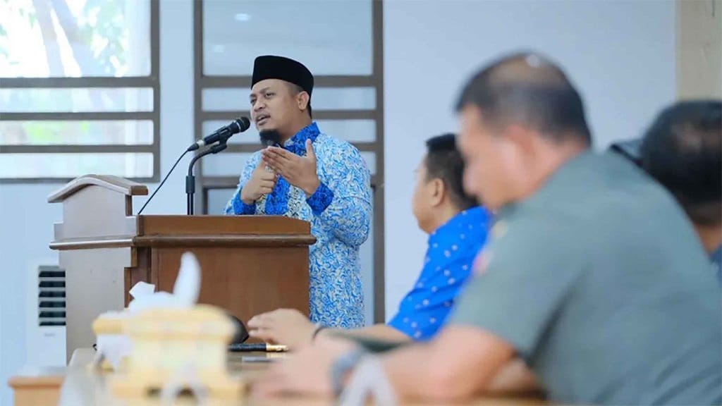 Khutbah Jumat tentang Pemimpin Masa Depan yang Layak Diteladani Khutbah Jumat tentang Pemimpin Masa Depan yang Layak Diteladani