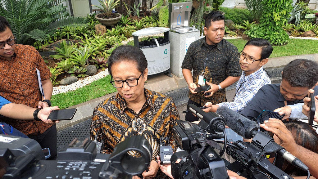 Menkes Minta Keringanan Bea Impor untuk Industri Alkes dan Obat Menkes Minta Keringanan Bea Impor untuk Industri Alkes dan Obat