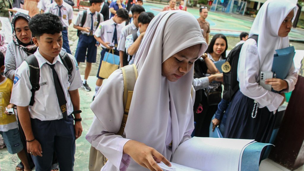 4 Jalur Masuk SD hingga SMA pada SPMB 2025 4 Jalur Masuk SD hingga SMA pada SPMB 2025