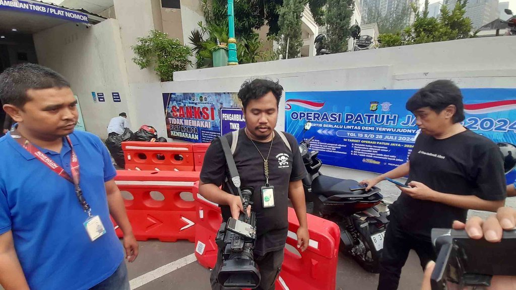 Polisi Mulai Selidiki Kasus Wartawan Dianiaya Simpatisan SYL Polisi Mulai Selidiki Kasus Wartawan Dianiaya Simpatisan SYL