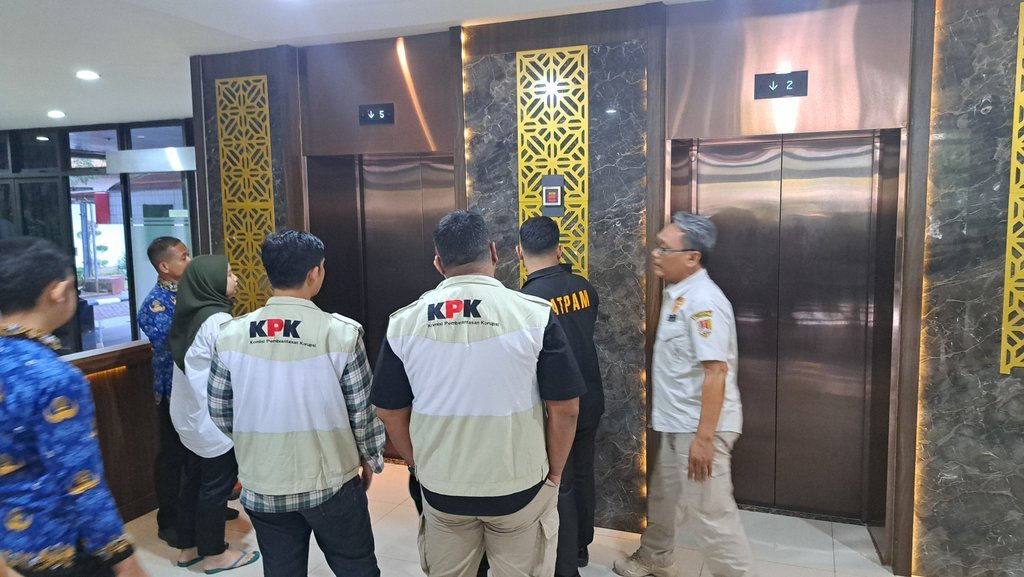 KPK Geledah Kantor Wali Kota Semarang Terkait Kasus Suap