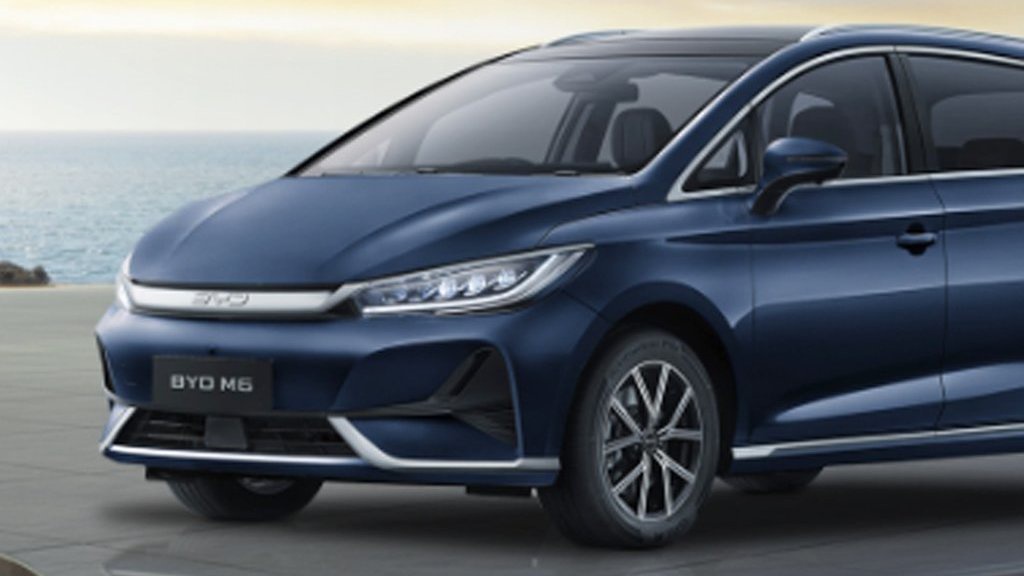 Harga BYD M6 yang Rilis di GIIAS 2024 dan Spesifikasinya