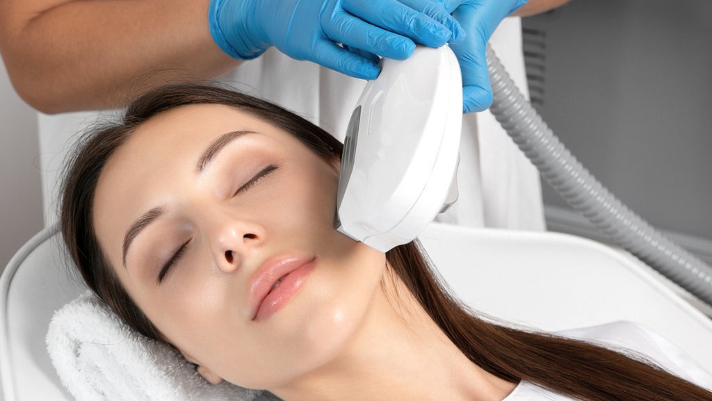 Manfaat IPL Treatment, Bisa Hilangkan Bulu Hingga Jerawat