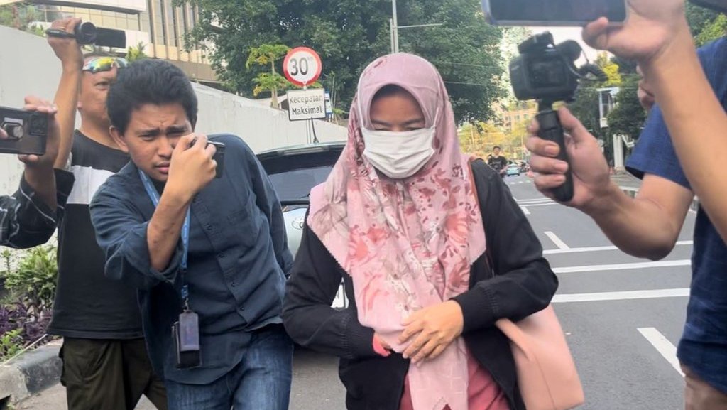 Miryam S Haryani Bungkam usai Diperiksa KPK di Kasus e-KTP Miryam S Haryani Bungkam usai Diperiksa KPK di Kasus e-KTP