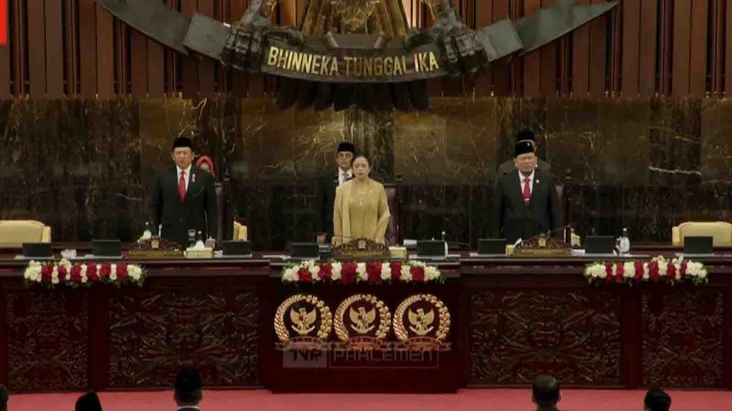 Banyak UU Disahkan DPR, Tapi Kepentingan Rakyat Terabaikan Banyak UU Disahkan DPR, Tapi Kepentingan Rakyat Terabaikan