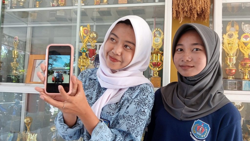 Sofia Sahla Wakili Sumedang Kibarkan Merah Putih di Nusantara Sofia Sahla Wakili Sumedang Kibarkan Merah Putih di Nusantara