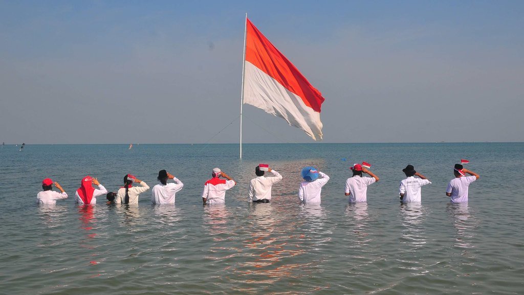 Daftar Larangan Soal Pengibaran Bendera Merah Putih HUT RI ke-80 Daftar Larangan Soal Pengibaran Bendera Merah Putih HUT RI ke-80