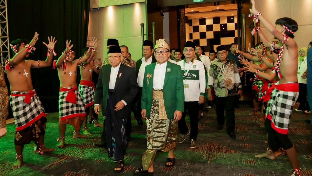 Ma'ruf Amin: PKB adalah Gerakan Politik Kiai, Bukan Kiai Politik Ma'ruf Amin: PKB adalah Gerakan Politik Kiai, Bukan Kiai Politik