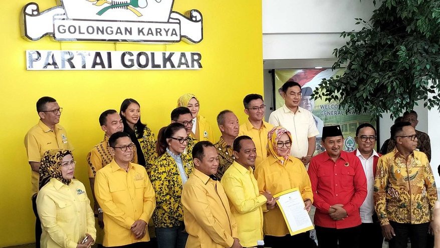 Golkar Beralih Dukung Airin-Ade, Batal Usung Andra-Dimyati Golkar Beralih Dukung Airin-Ade, Batal Usung Andra-Dimyati