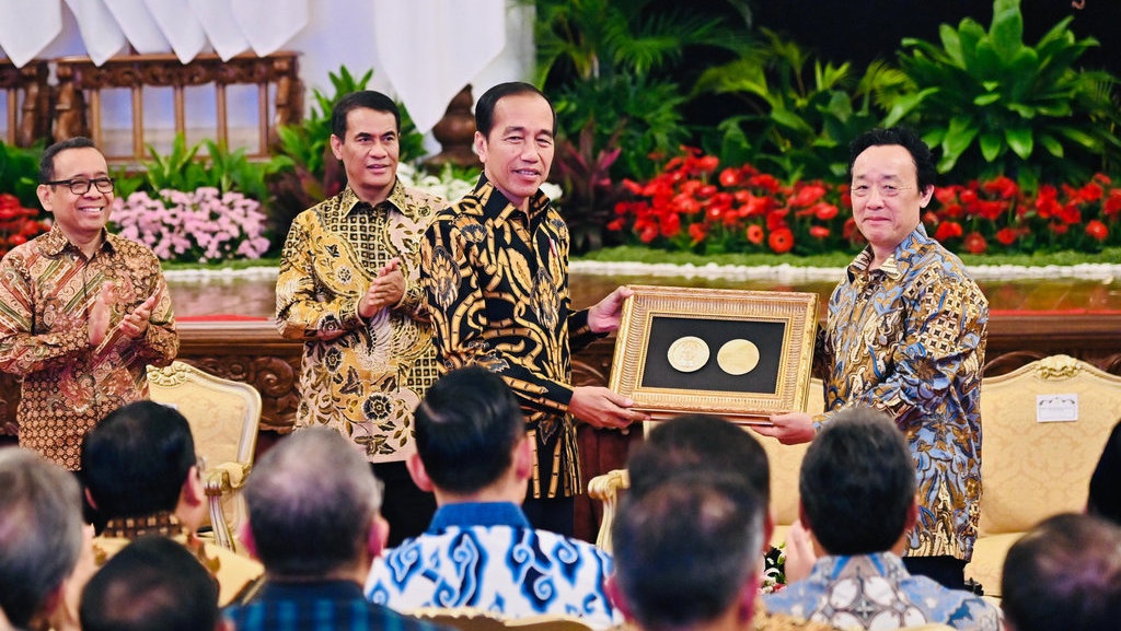 Jokowi Terima Penghargaan Agricola Medal dari FAO Jokowi Terima Penghargaan Agricola Medal dari FAO