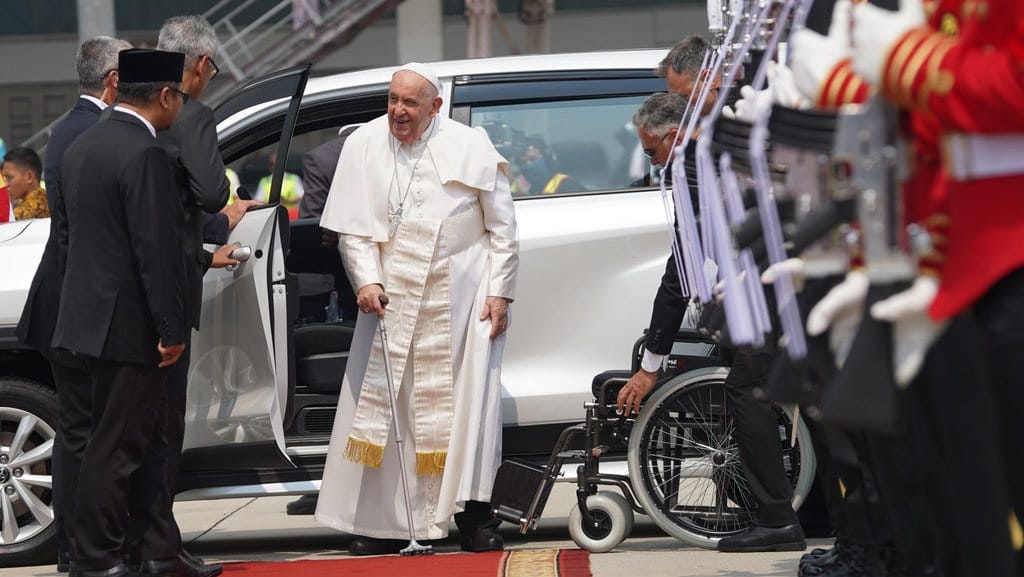 Daftar Paus yang Pernah Datang ke Indonesia Daftar Paus yang Pernah Datang ke Indonesia