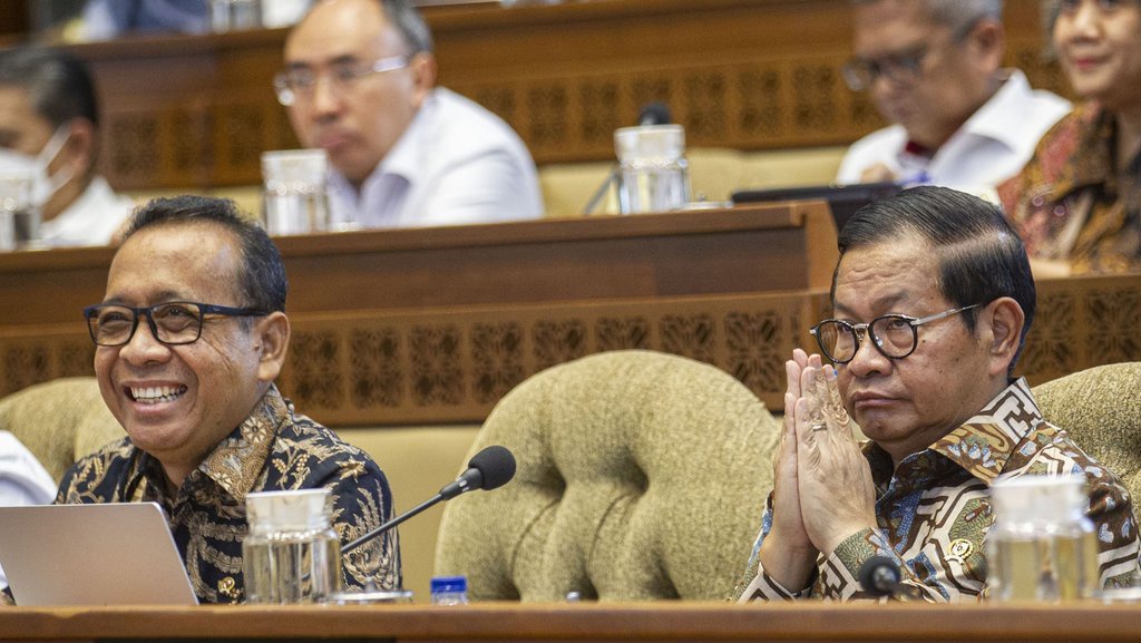 Pramono Anung Santai Mensos Pengganti Risma Bukan Kader PDIP