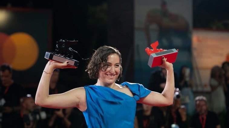 Sosok Sarah Friedland Sutradara Yahudi yang Anti Genosida Israel Sosok Sarah Friedland Sutradara Yahudi yang Anti Genosida Israel