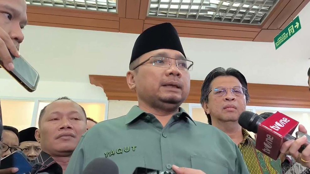 Menag Yaqut Bakal Dapat Rapor Merah Akibat Tak Hadir Pansus Haji Menag Yaqut Bakal Dapat Rapor Merah Akibat Tak Hadir Pansus Haji