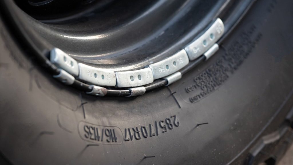 9 Cara Baca Ukuran Ban Mobil dengan Mudah dan Benar 9 Cara Baca Ukuran Ban Mobil dengan Mudah dan Benar