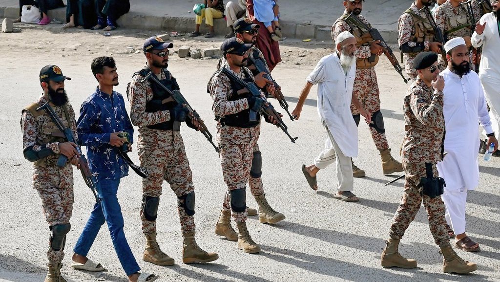 Pakistan Klaim Tembak Jatuh 25 Drone Milik india Pakistan Klaim Tembak Jatuh 25 Drone Milik india