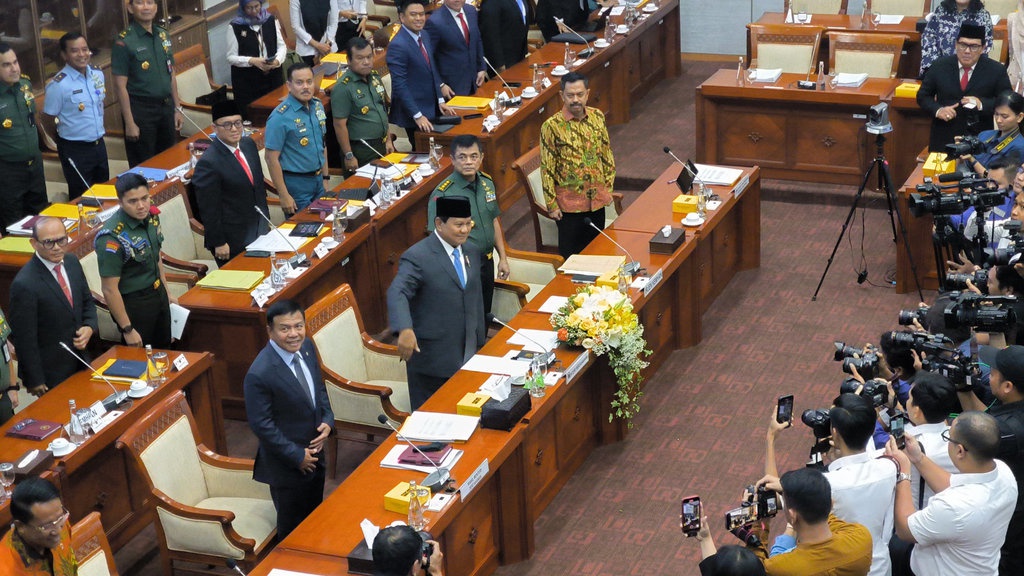 Meutya Hafid Takut Rapat dengan Prabowo: Melekat 96 Juta Suara Meutya Hafid Takut Rapat dengan Prabowo: Melekat 96 Juta Suara