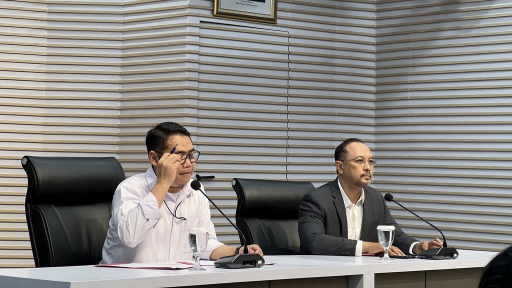 KPK Akui Sita Motor hingga Barang Bukti Elektronik dari Rumah RK KPK Akui Sita Motor hingga Barang Bukti Elektronik dari Rumah RK