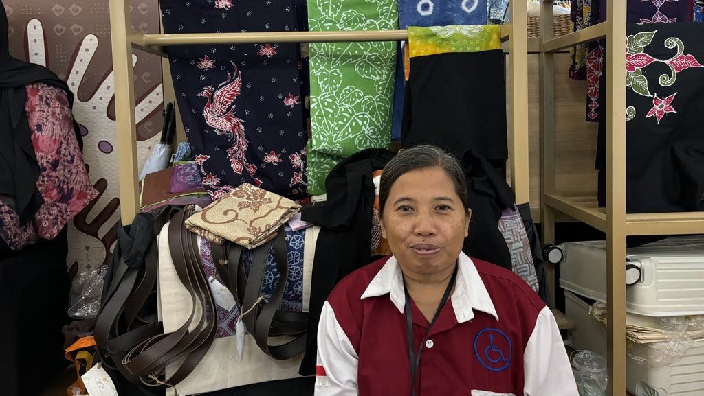 Lewat Batik, Difabel Zone Buktikan Difabel Mampu Berdaya Lewat Batik, Difabel Zone Buktikan Difabel Mampu Berdaya