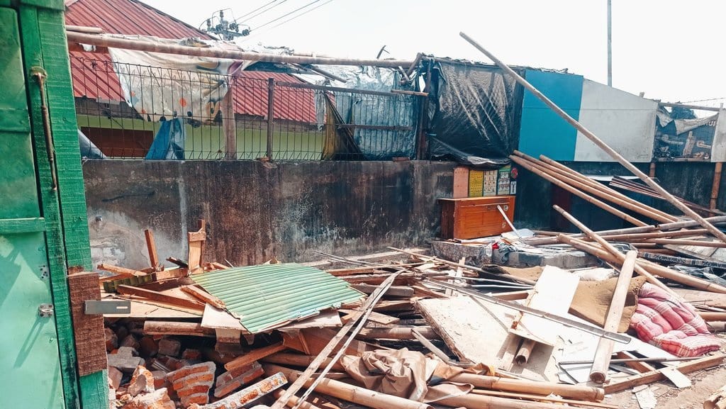 Penggusuran Bongsuwung Menyisakan Ancaman Krisis Kesehatan Penggusuran Bongsuwung Menyisakan Ancaman Krisis Kesehatan