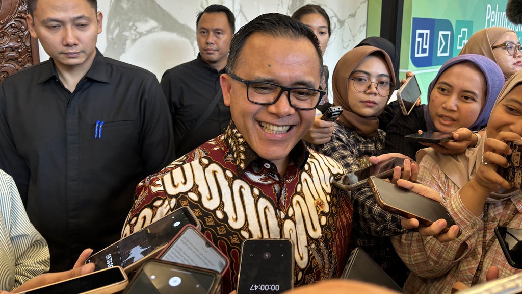 MenPAN-RB Ungkap Update Terbaru Nasib Gaji Tunggal PNS MenPAN-RB Ungkap Update Terbaru Nasib Gaji Tunggal PNS