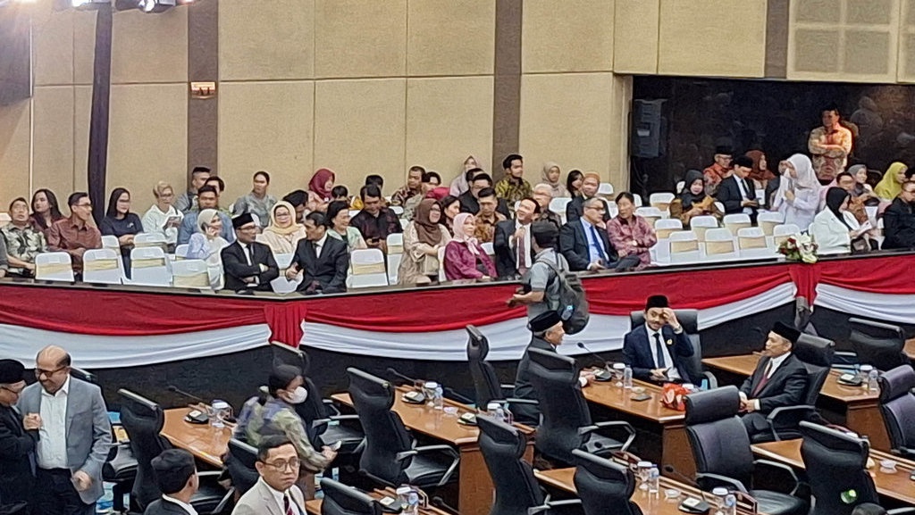Ahok hingga RK Hadiri Pengucapan Sumpah Pimpinan DPRD DKI Ahok hingga RK Hadiri Pengucapan Sumpah Pimpinan DPRD DKI