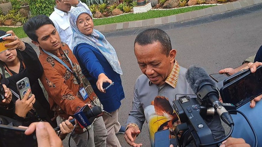 16 Pengusaha Batu Bara Temui Jokowi Janjikan Investasi untuk IKN 16 Pengusaha Batu Bara Temui Jokowi Janjikan Investasi untuk IKN
