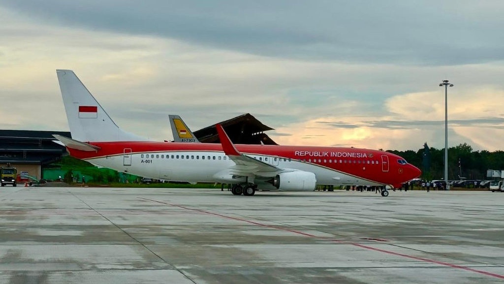 Jokowi Uji Coba Bandara IKN Pakai Pesawat Kepresidenan Jokowi Uji Coba Bandara IKN Pakai Pesawat Kepresidenan