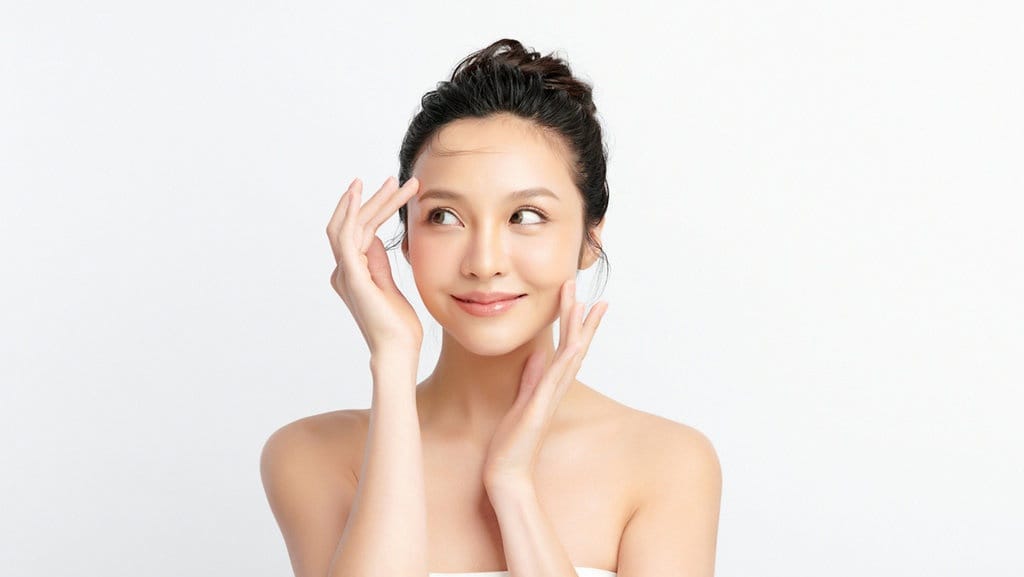 4 Perbedaan Whitening dan Brightening pada Skincare 4 Perbedaan Whitening dan Brightening pada Skincare