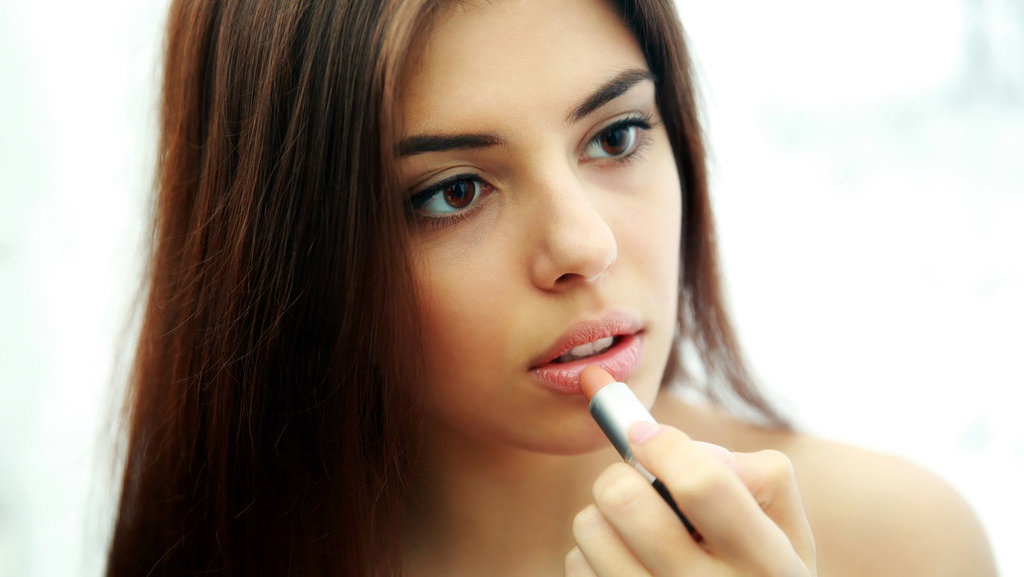 6 Warna Lipstik untuk Kulit Kuning Langsat 6 Warna Lipstik untuk Kulit Kuning Langsat